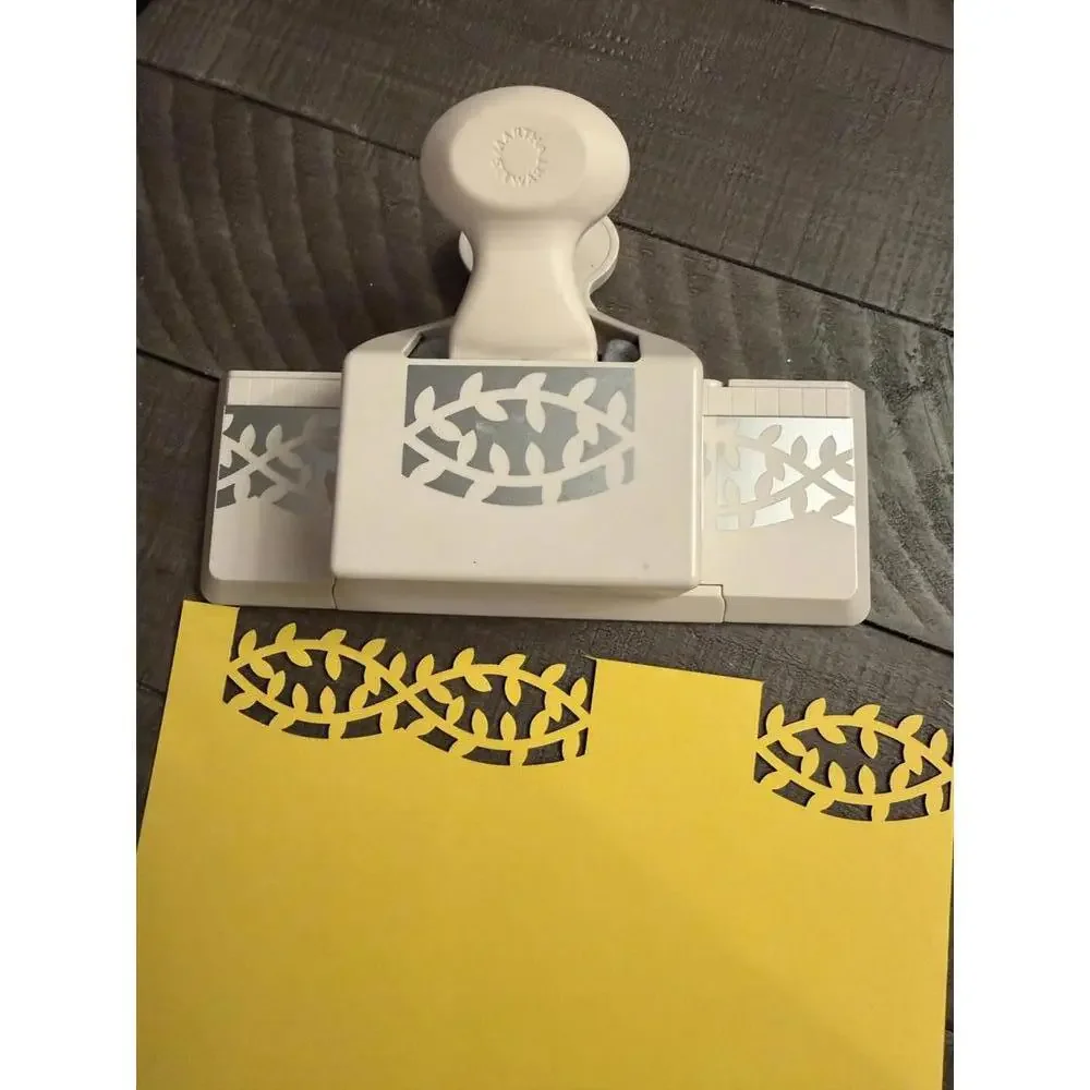 Martha Stewart Blooming Vines border shape punch